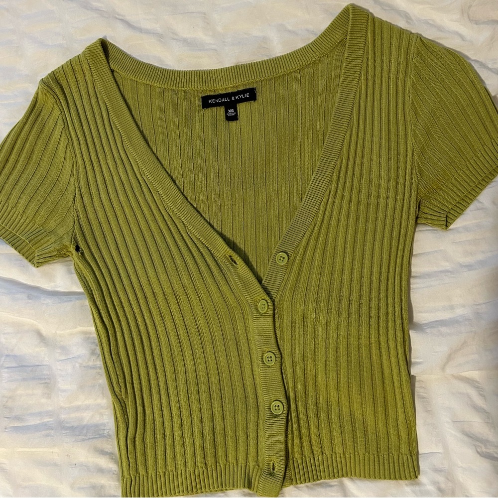 kendal and kylie green button down crop top